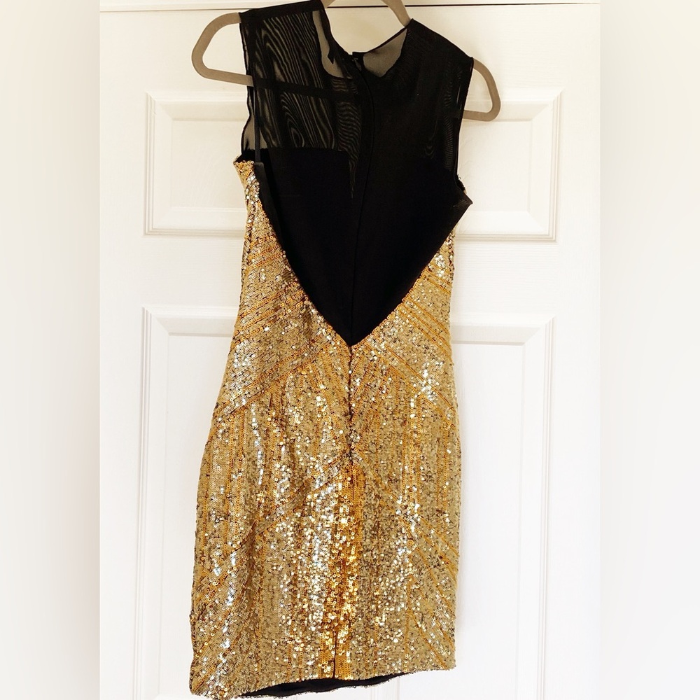 ✨Sparkle✨ bebe Sassy Sequined Holiday Bodycon Mini Dress - Picture 4 of 10